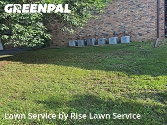 Lawn Maintenance nearby Davenport, IA, 
