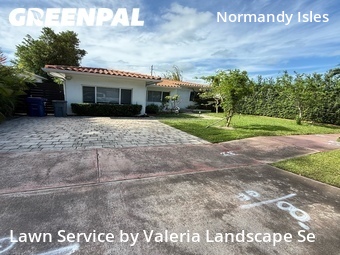 Lawn Mowing Service nearby Miami Beach, FL, 