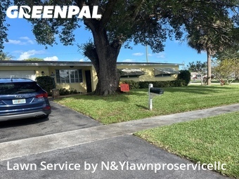 Grass Cut nearby West Palm Beach, FL, 