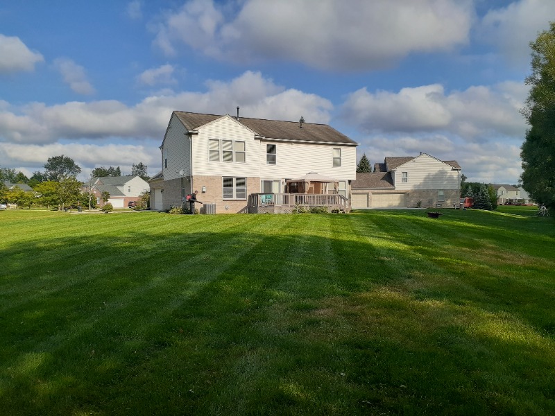 Lawn Care Service in Pontiac, MI, 48210