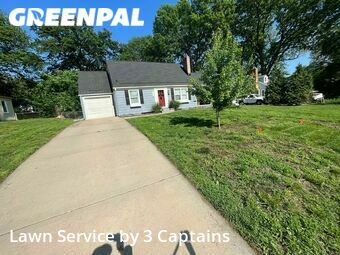 Lawn Maintenance nearby Roeland Park, KS, 