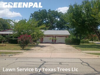 Lawn mowed in Farmers Branch, 75234