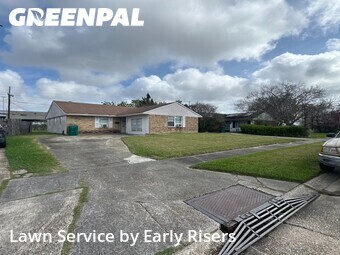 Lawn mowed in Avondale, 70094