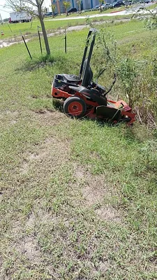 Johnny's Lawnmower Repair & Mechanic Service Photo 10