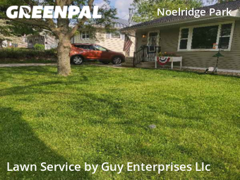 Lawn Care Service nearby Cedar Rapids, IA, 