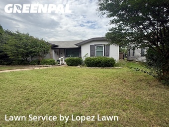 Lawn mowed in Dallas, 75209