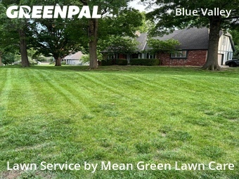 Lawn Mowing nearby Stilwell, MO, 