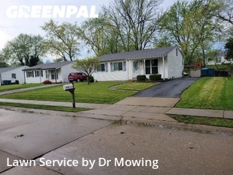 Lawn Maintenance nearby Maryland Heights, MO, 