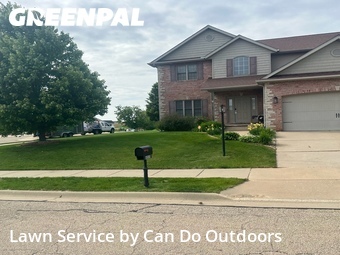 Lawn Maintenance nearby Edwards, IL, 