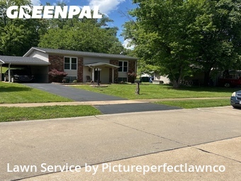 Lawn Maintenance nearby Webster Groves, MO, 