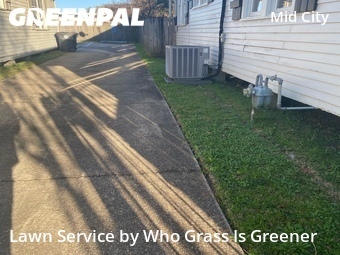 Lawn mowed in Baton Rouge, 70806