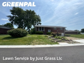 Lawn Maintenance nearby O'fallon, IL, 