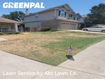 Grass Cut nearby San Antonio, TX, 
