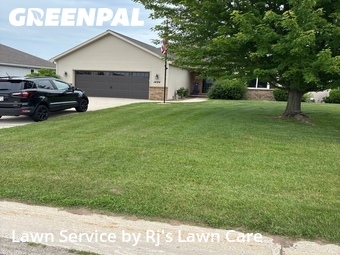 Lawn Mowing Service nearby Suamico, WI, 