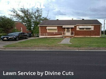 Yard Mowing nearby Roanoke, VA, 