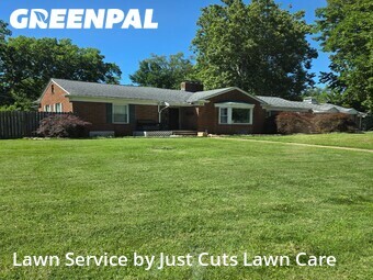 Lawn Cutting nearby Belleville, IL, 