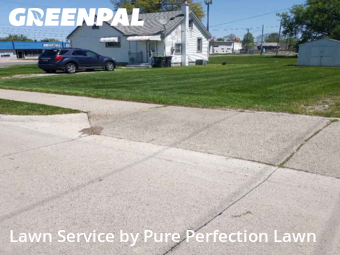 Lawn Mowing Service nearby Taylor, MI, 