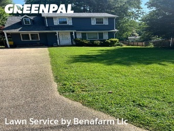 Lawn mowed in Annapolis, 21401