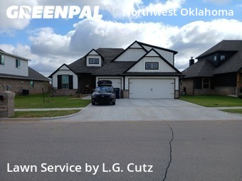 Lawn Mowin Yukon,73099,Grass Cutting by L.G. Cutz, work completed in Dec , 2025