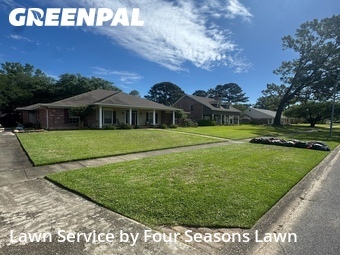 Lawn mowed in Baton Rouge, 70817