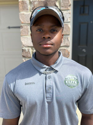 GreenPal customer review profile photo for Devarus Miller
