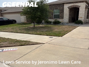 Lawn Mowing Service nearby Crowley, TX, 