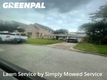 Lawn Care Servicein Bellaire,77401,Lawn Cut by Simply Mowed Service, work completed in Dec , 2025
