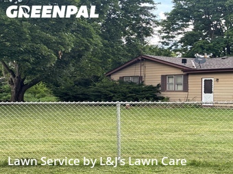 Lawn mowed in Waukesha, 53189