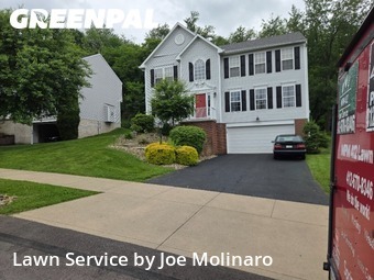 Lawn Mowing Service nearby Moon Township, PA, 