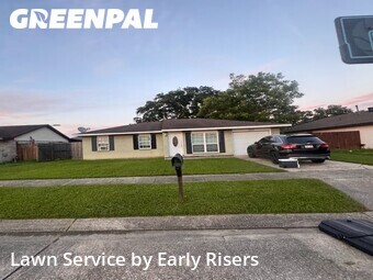Lawn mowed in Marrero, 70072