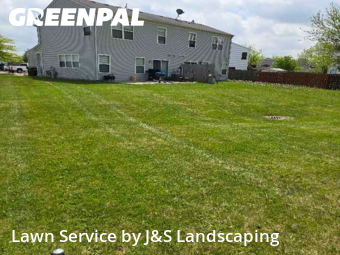 Lawn Mowing nearby Lake In The Hills, IL, 