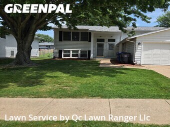 Lawn Mowing Service nearby Moline, IL, 