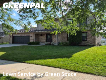 Lawn Maintenance nearby Woodridge, IL, 
