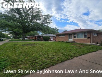 Lawn Cutting nearby Lincoln, NE, 