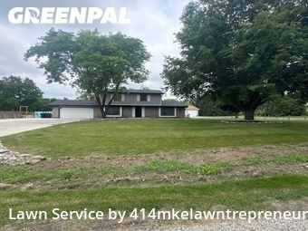 Lawn Care Service nearby Waukesha, WI, 