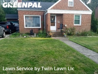 Yard Cutting nearby Cleveland Heights, OH, 