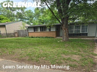 Lawn Mowing nearby Rockford, IL, 