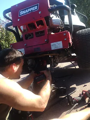 Mobile Mower Mechanic Small Engine Repair Photo 1