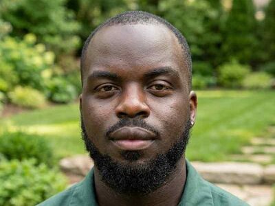 Crl Lawns headshot