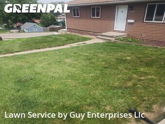 Grass Cut nearby Cedar Rapids, IA, 