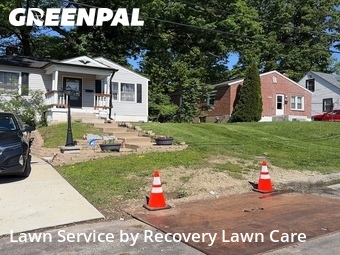 Yard Cutting nearby Overland, MO, 