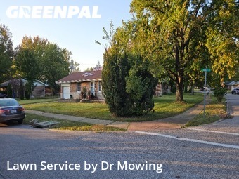 Yard Mowing nearby Ferguson, MO, 