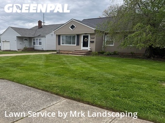 Lawn Maintenance nearby Lyndhurst, OH, 