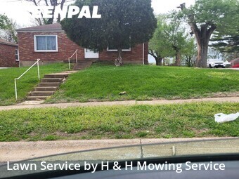 Lawn Cutting nearby Jennings, MO, 