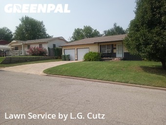 Lawn Maintenance nearby Yukon, OK, 