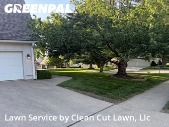 Lawn Care nearby Lee's Summit, MO, 