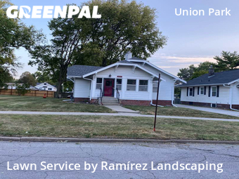 Lawn Mowing nearby Des Moines, IA, 