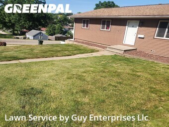 Grass Cut nearby Cedar Rapids, IA, 