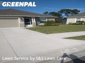 Lawn Mowing Service nearby Palm Bay, FL, 
