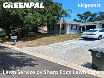 Lawn mowed in Daytona Beach, 32114